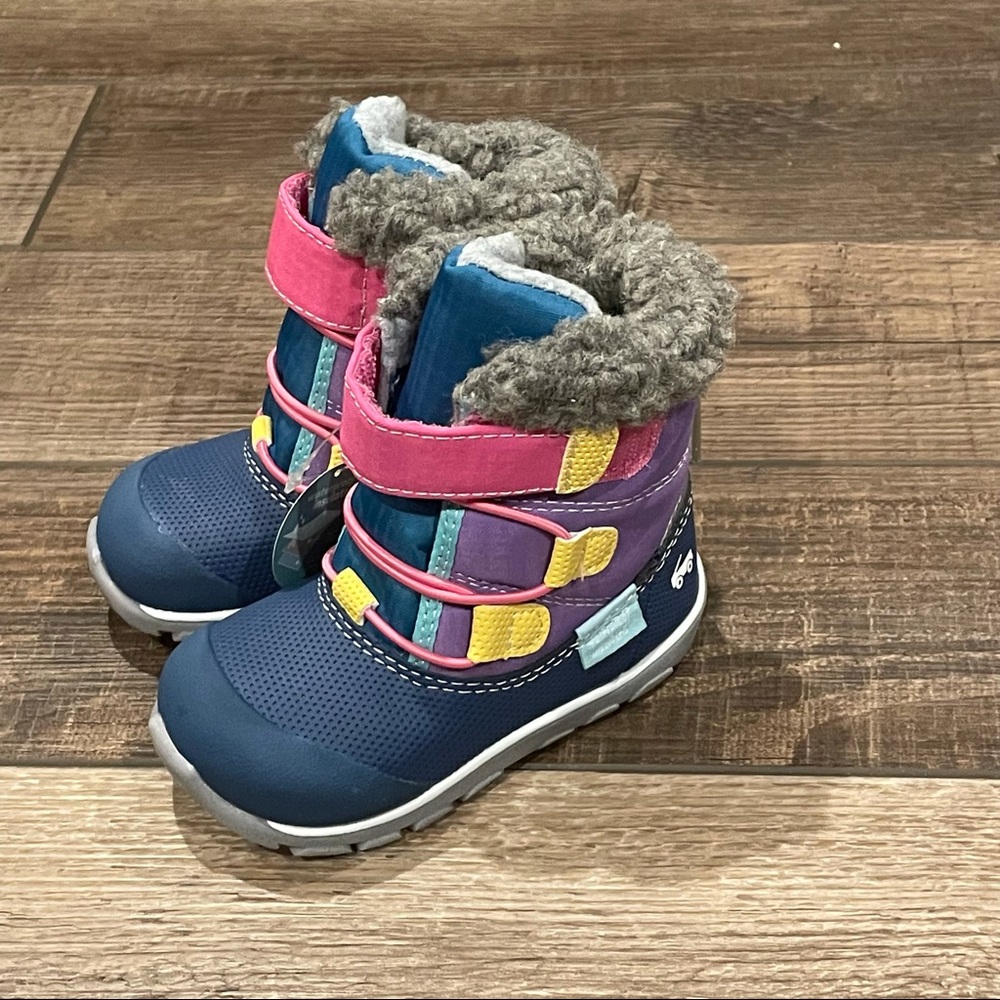 NEW Toddler Girls See Kai Run Snow Boots Size 6 Waterproof Insulated Faux Fur